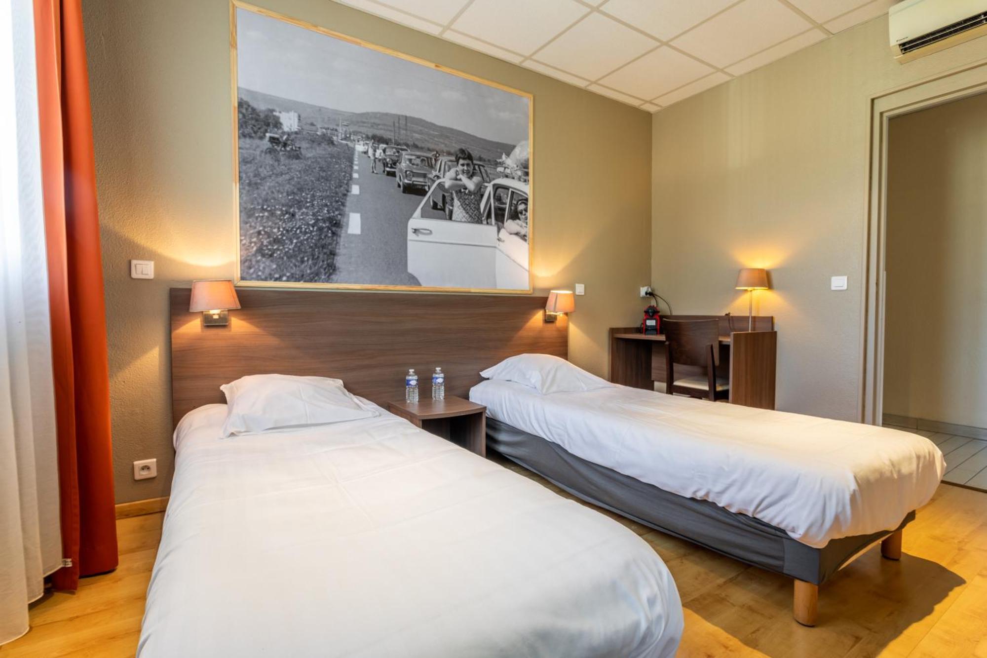 Logis Hotels Et Restaurant La Pause Rn7 La Coucourde Exteriér fotografie